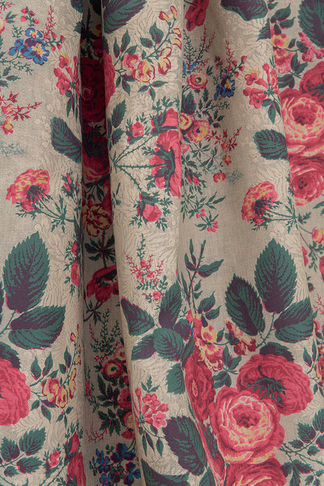 Darcy Rose on White Linen