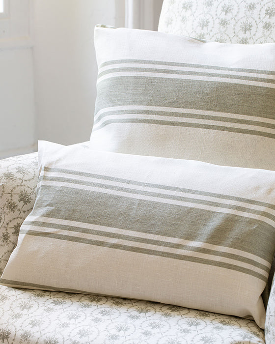 Julia Sage on White Linen