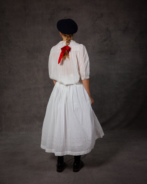 Cabbage Skirt in Hand Stitched French Knot