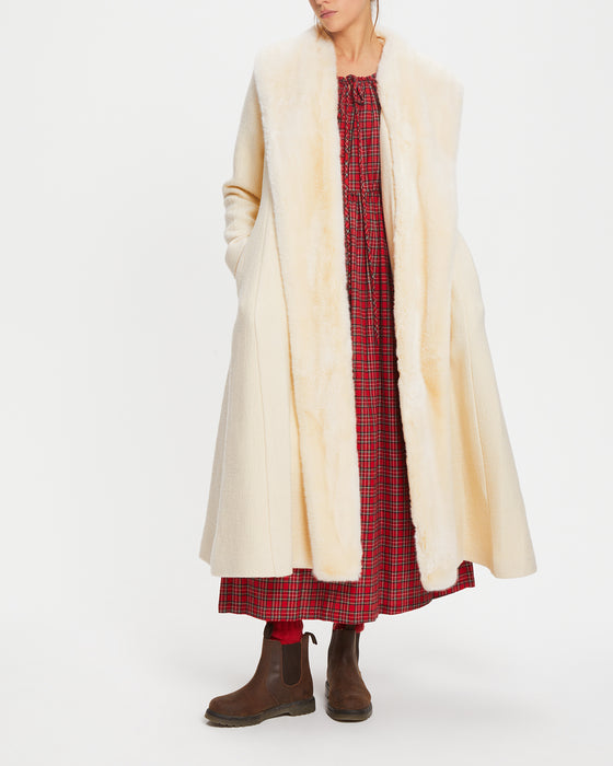 Mansfield Coat in Cream Textured Wool