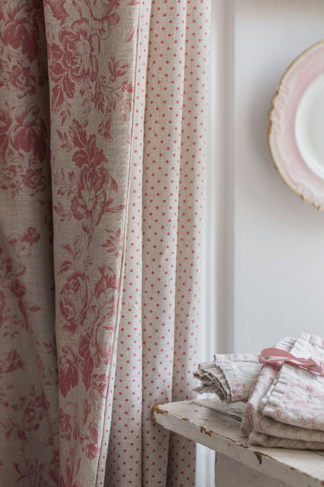 Scoopy Raspberry on Natural Linen