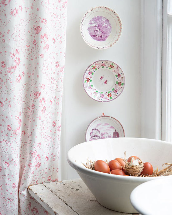New Penny Raspberry on White Linen