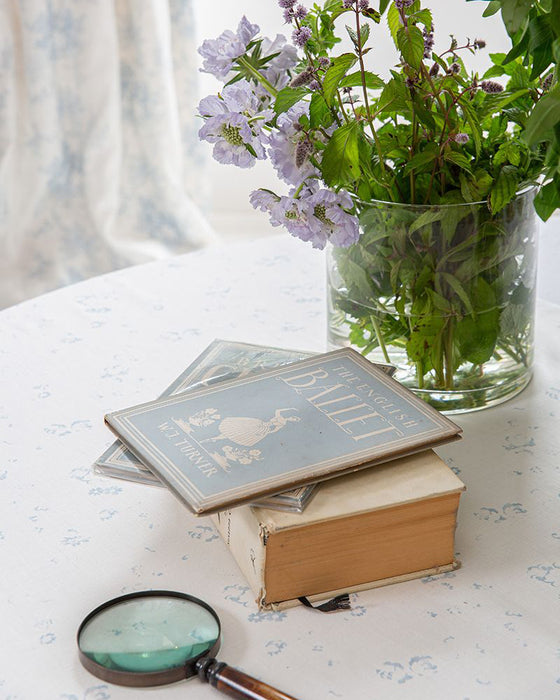 Ditzy Blue on White Linen