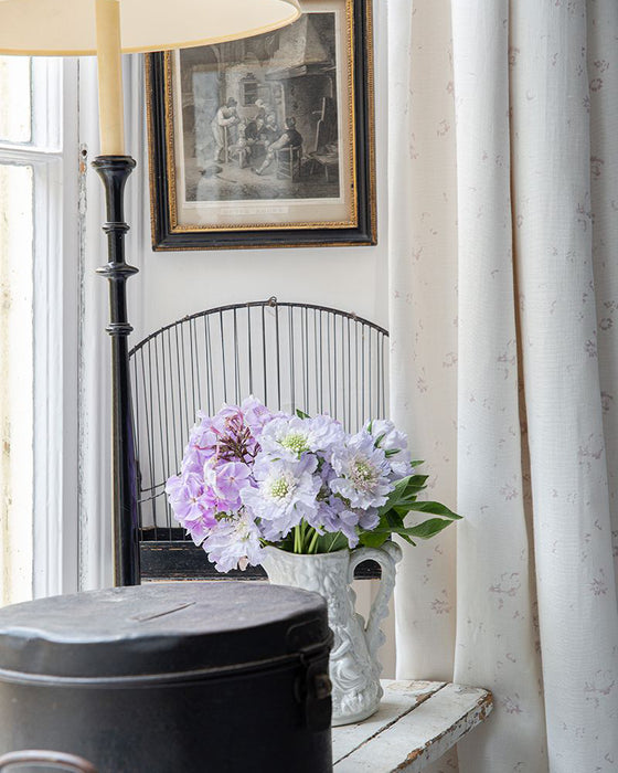Ditzy Lilac on White Linen