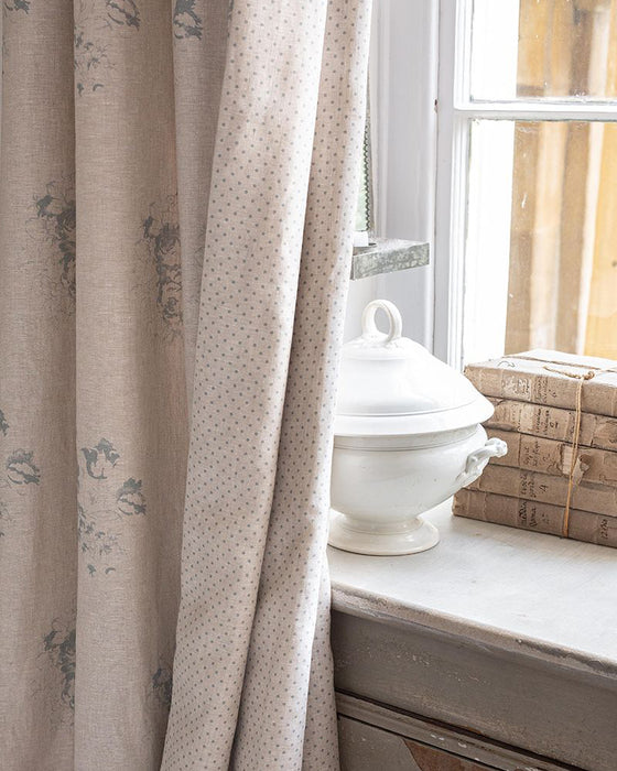 Scoopy Teal on Natural Linen