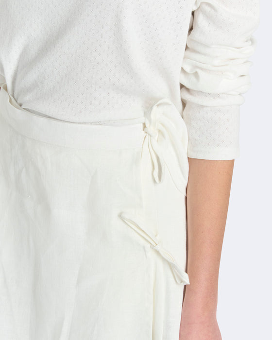 Simple Kilt in White Linen